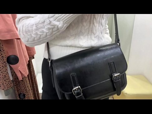 ❤️ Offentlig onani af ung kælling FeralBerry med en dildo i prøverummet ❤️ Super sex at da.basseyn-vsem.ru ️❤
